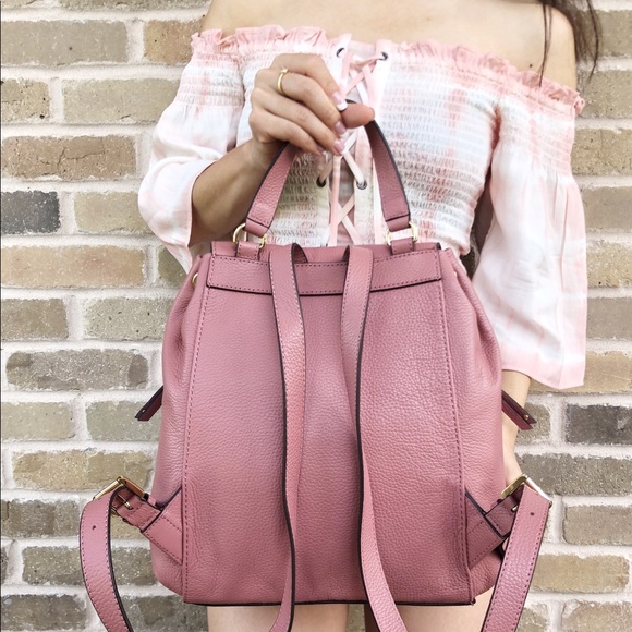 Gaby’sBags👜💕- NWT Michael Kors Large Backpack - Picture 5 of 8